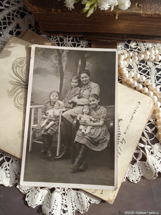 Куклы на старинных фотографиях