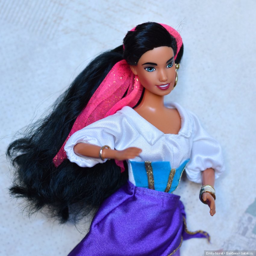 Героини мультиков — Куклы Disney Animators и Принцессы Диснея: Disney Store