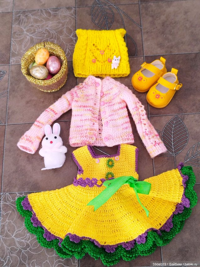 Яркий солнечный наряд к светлому христову дню Пасхе для куколок Паола Рейна