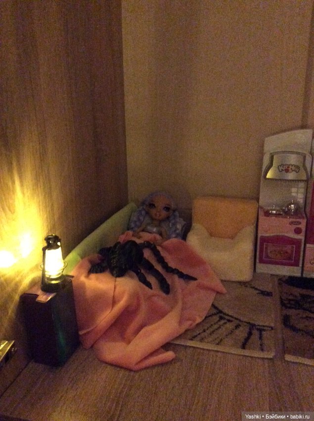 Обрастаем мебелью и котами