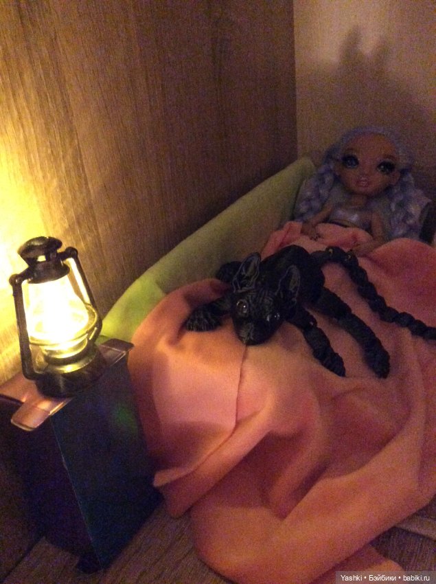 Обрастаем мебелью и котами