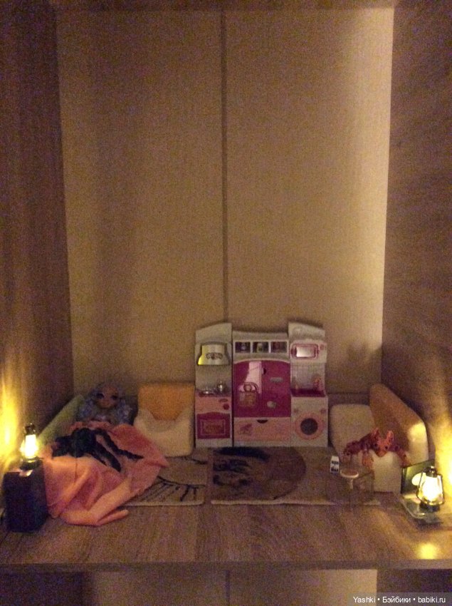 Обрастаем мебелью и котами