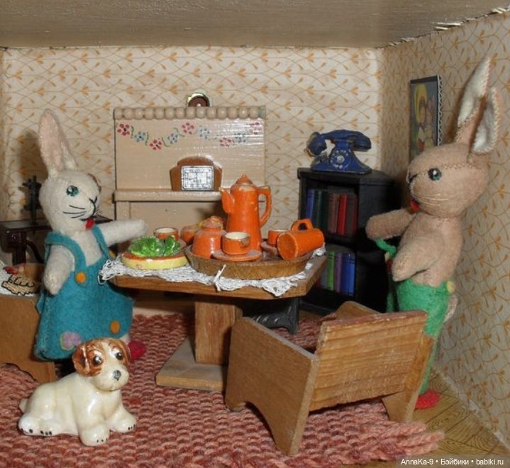 Животные в антикварных и винтажных кукольных домиках