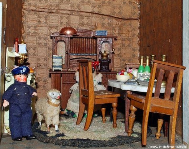 Животные в антикварных и винтажных кукольных домиках