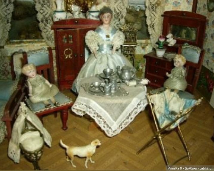 Животные в антикварных и винтажных кукольных домиках