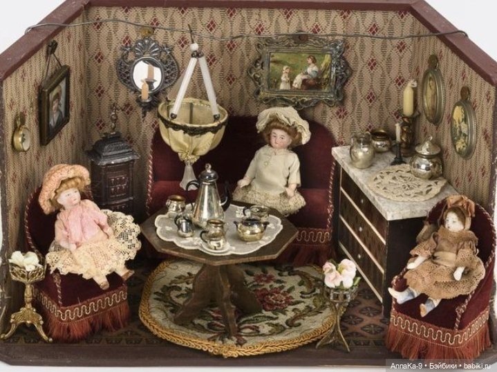 Животные в антикварных и винтажных кукольных домиках