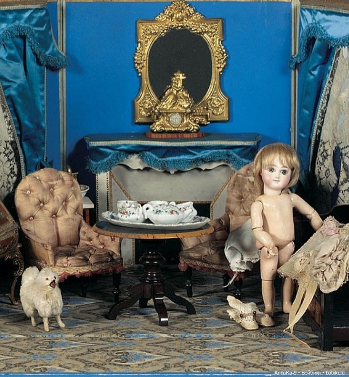 Животные в антикварных и винтажных кукольных домиках