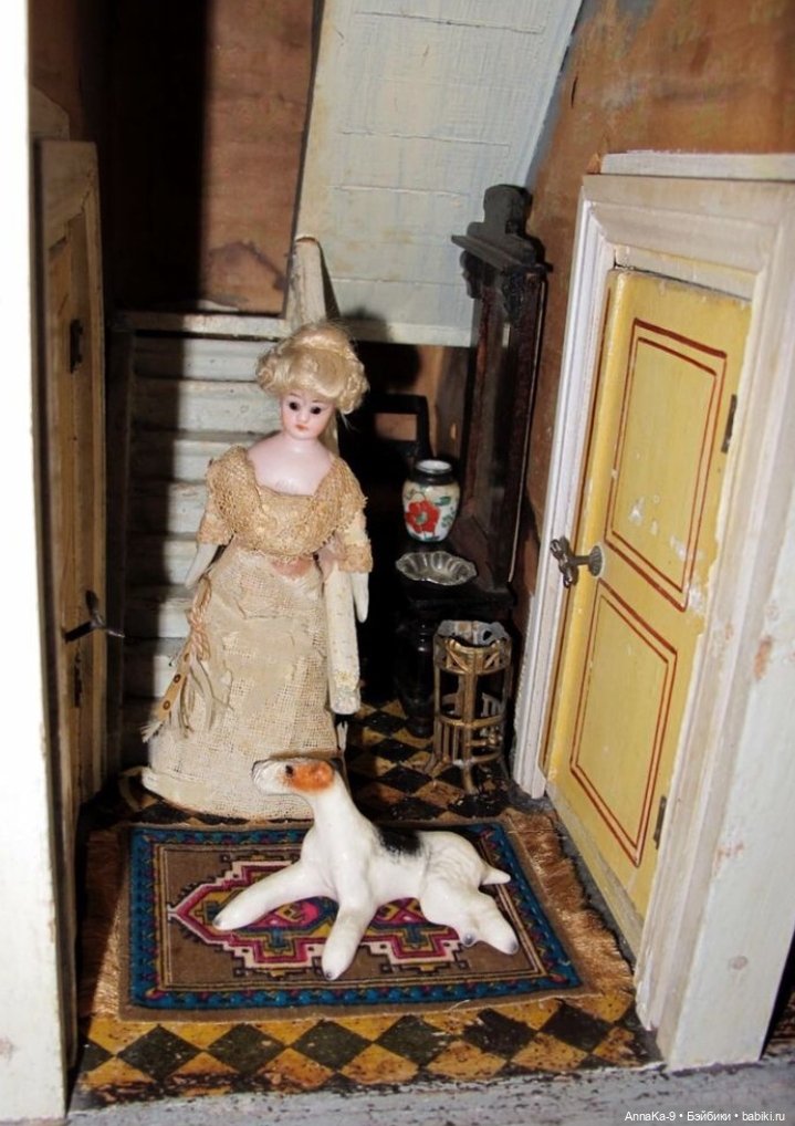 Животные в антикварных и винтажных кукольных домиках