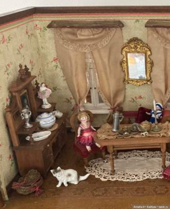 Животные в антикварных и винтажных кукольных домиках