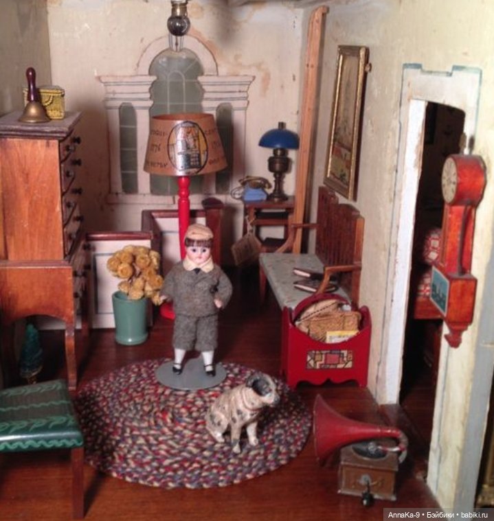 Животные в антикварных и винтажных кукольных домиках