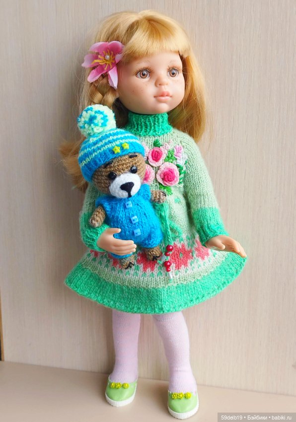 Медвежонок Бронька в бирюзовом костюмчике