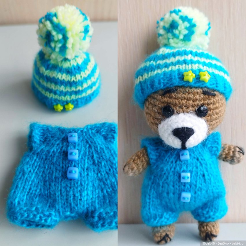 Медвежонок Бронька в бирюзовом костюмчике