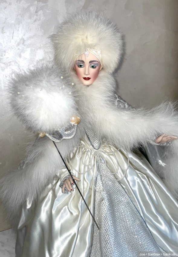 Потрясающе красивая Снежная Королева от Franklin Mint (фото 5)