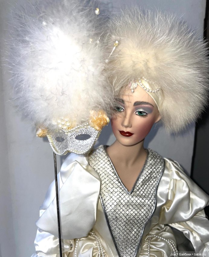 Потрясающе красивая Снежная Королева от Franklin Mint (фото 2)