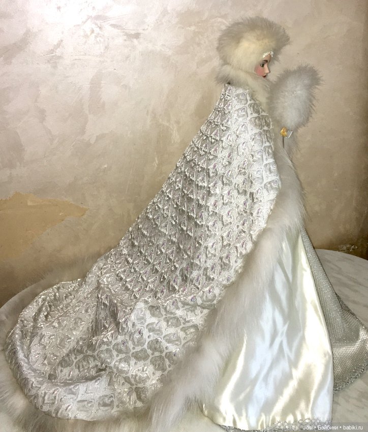Потрясающе красивая Снежная Королева от Franklin Mint (фото 10)