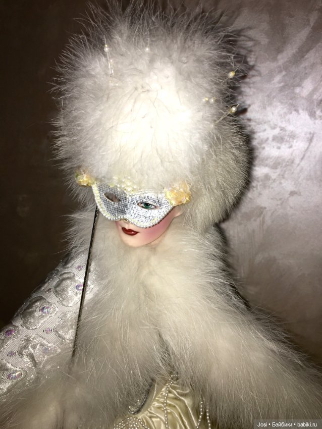 Потрясающе красивая Снежная Королева от Franklin Mint