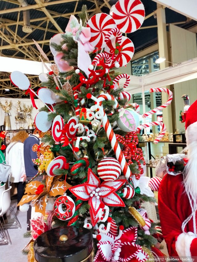 Готовь сани летом! Выставка Christmas Вox сегодня в Москве