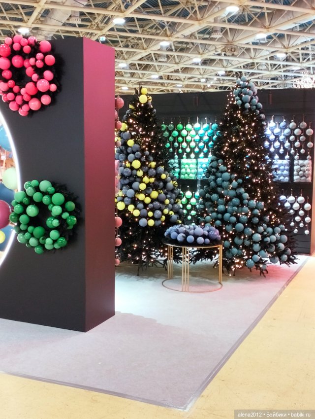 Готовь сани летом! Выставка Christmas Вox сегодня в Москве. Часть 4