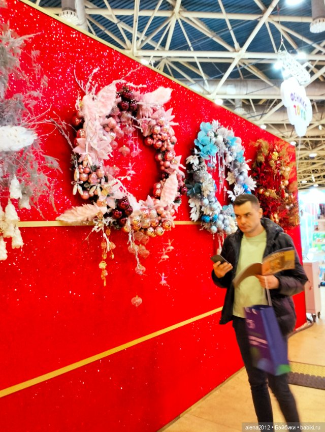 Готовь сани летом! Выставка Christmas Вox сегодня в Москве. Часть 4