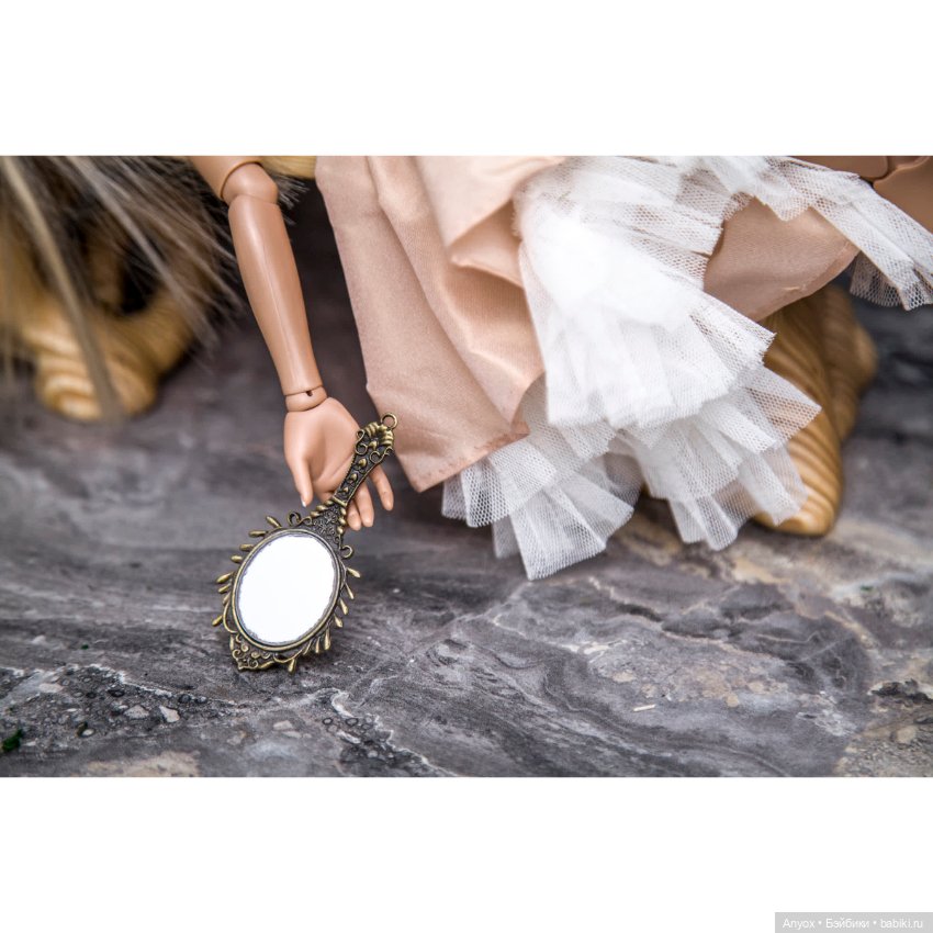 Лавочка с Глицинией — Мебель для кукол и домиков: фото