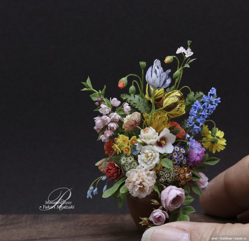 Реалистичные миниатюрные цветы от Юкари Миядзаки