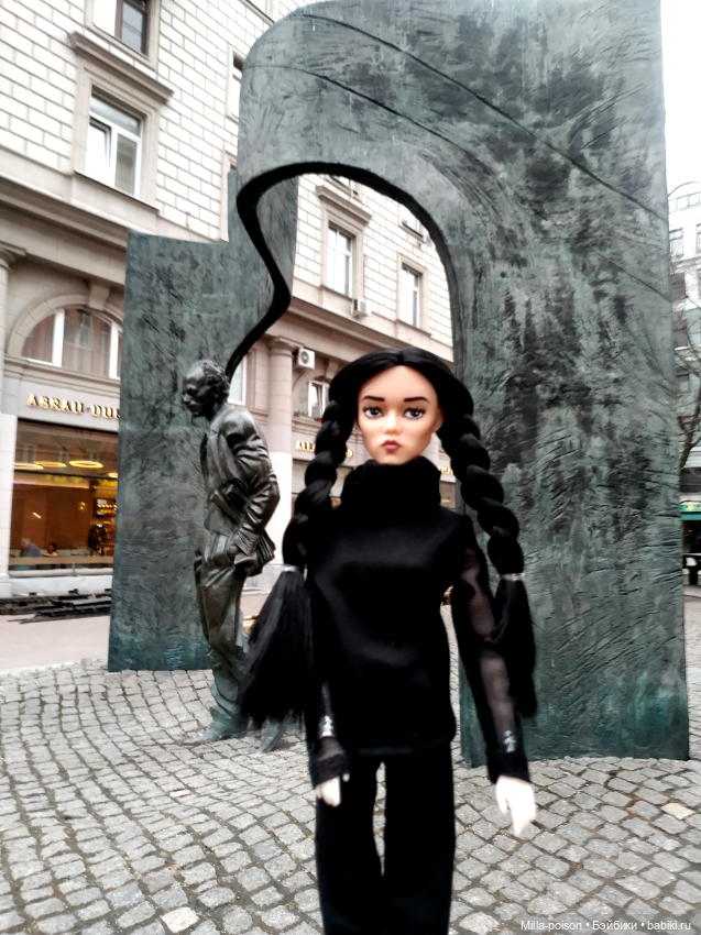 Wednesday прогулка по Арбату (фото 3)