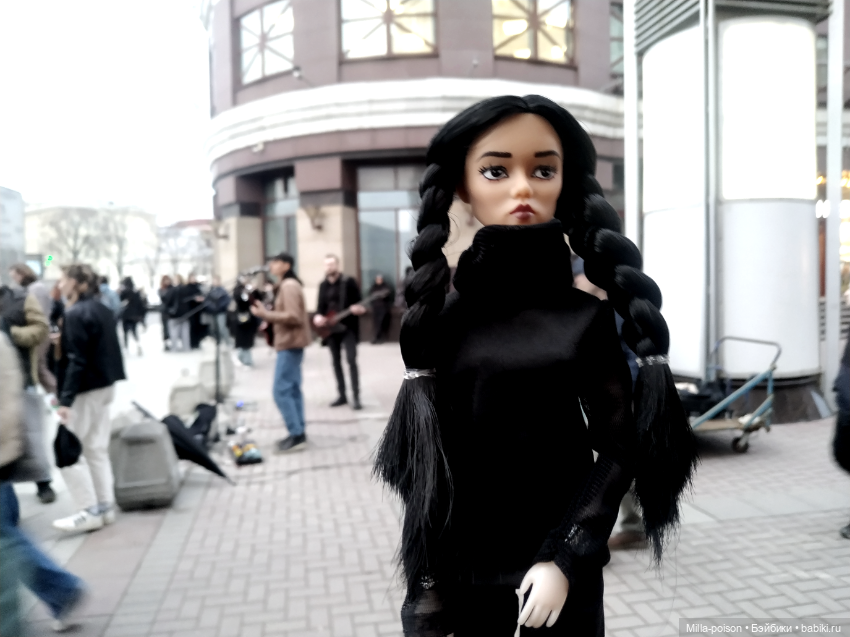 Wednesday прогулка по Арбату (фото 8)