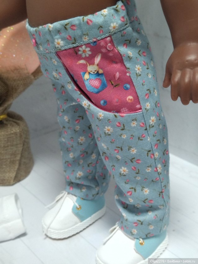 Зайка в кармашке - 2 — Одежда и обувь для кукол своими руками: фото
