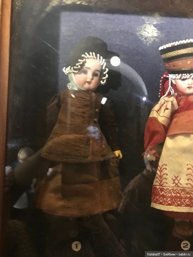 Музей Академии Штиглица — Куклы Adam Szrajer (Шраер) и Fingerhut (Фингергут): Польша