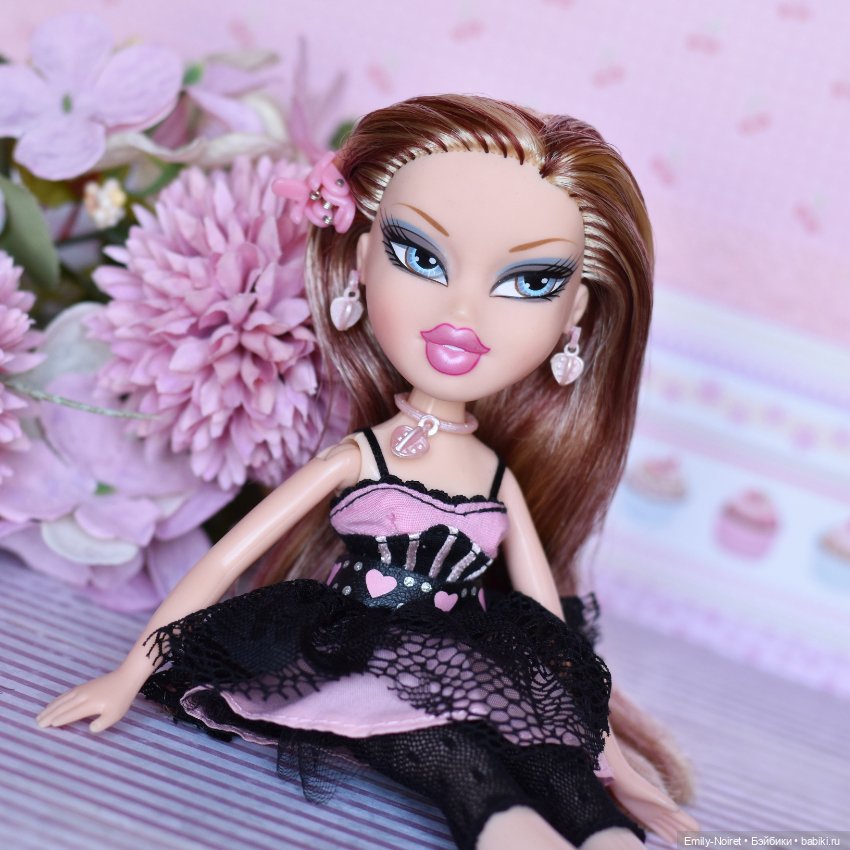 В розовом цвете — Коллекции игровых кукол (Playline): фото полок (фото 9)