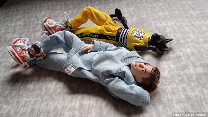 Кот и Кит. О спорт костюм