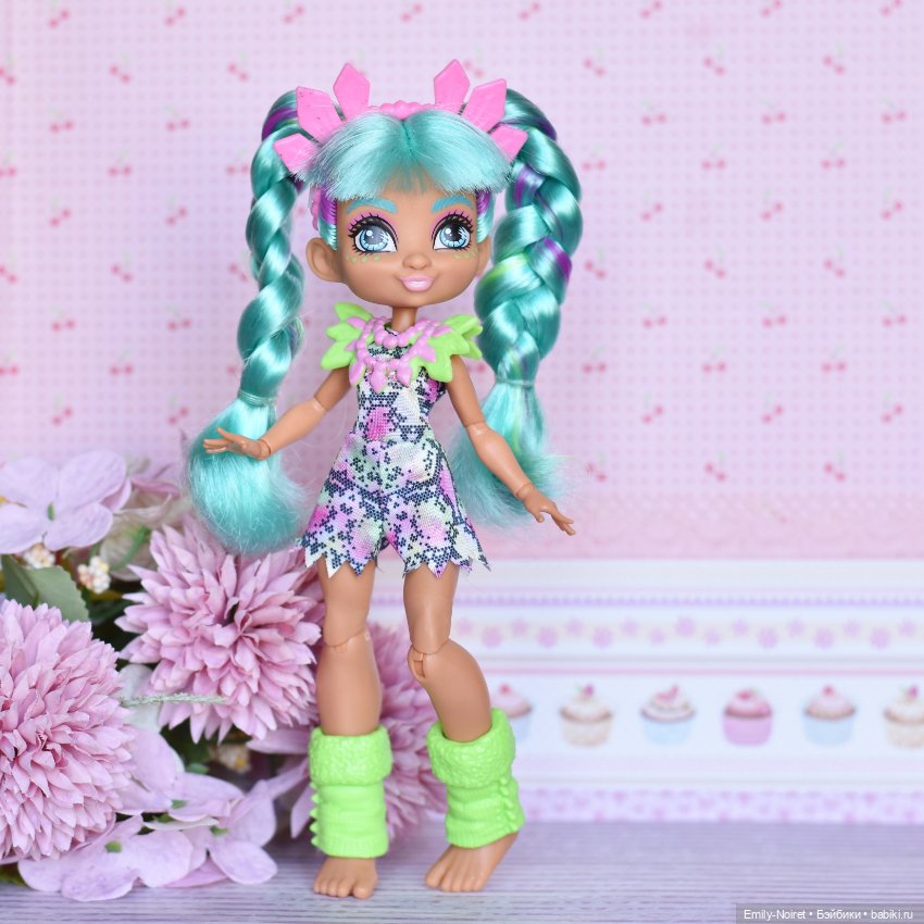 В розовом цвете — Коллекции игровых кукол (Playline): фото полок (фото 5)