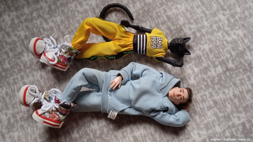 Кот и Кит. О спорт костюм