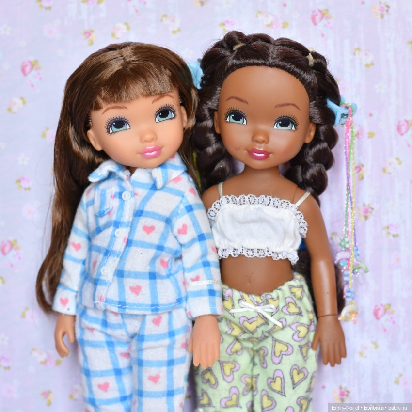 Подруги детства — Коллекции игровых кукол (Playline): фото полок (фото 6)