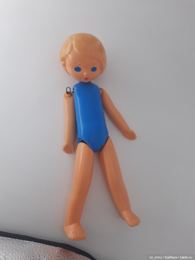 Опознание куклы, возможно Лев Сморгон