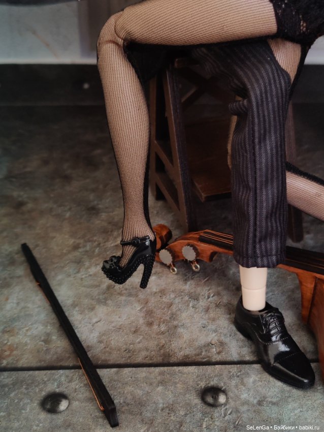 Слепой музыкант — Куклы Barbie (Барби): Looks