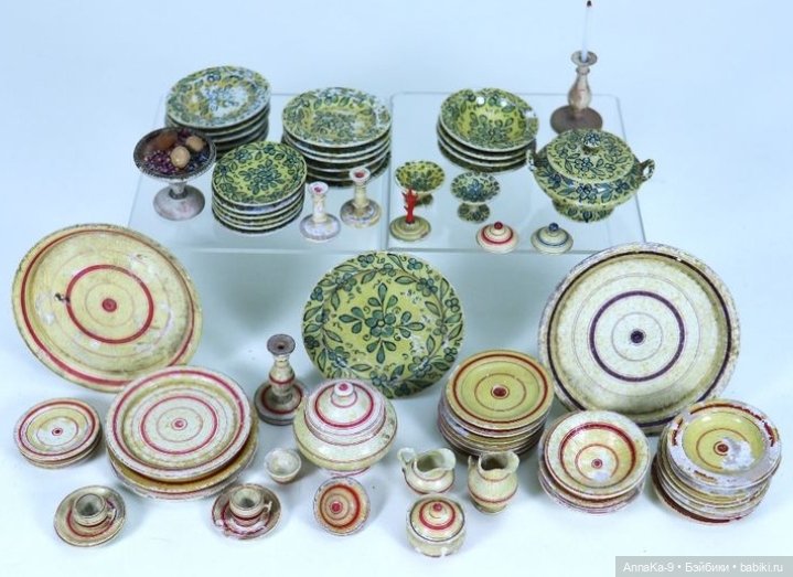 Подборка фотографий с антикварной кукольной посудой (фото 3)