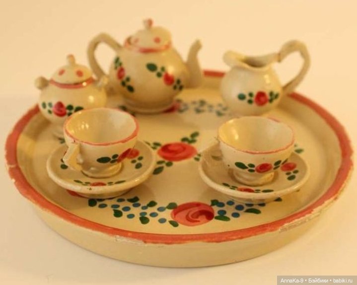 Подборка фотографий с антикварной кукольной посудой (фото 7)