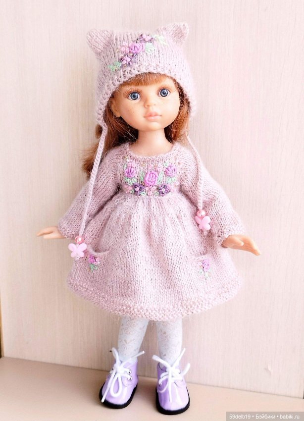 Платье и шапочка из мохера с вышивкой для куклы паола рейна (фото 6)