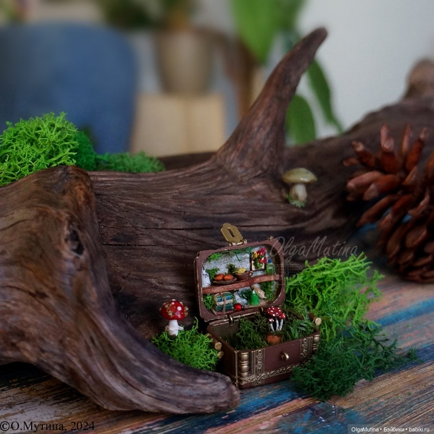 Сундучок-полянка для крохотных мишек и кукол ростом до 1.5 см (фото 8)