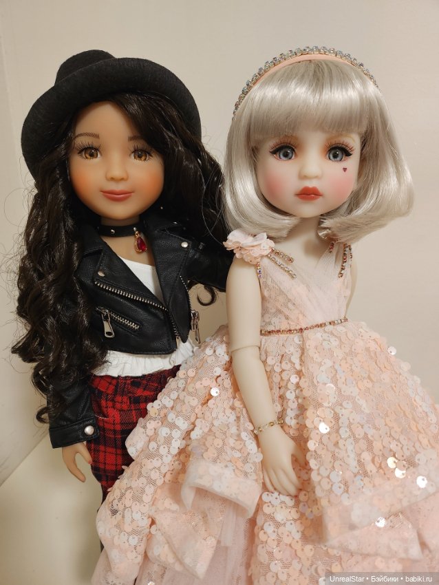 Смена образа — Куклы Ruby Red (Руби Ред) Fashion Friends: Siblies