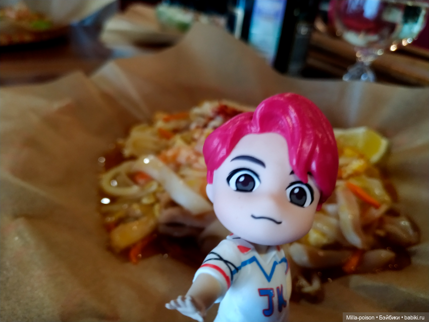 Чонгук в кафе — Коллекционные фигурки (разное): животные (фото 7)