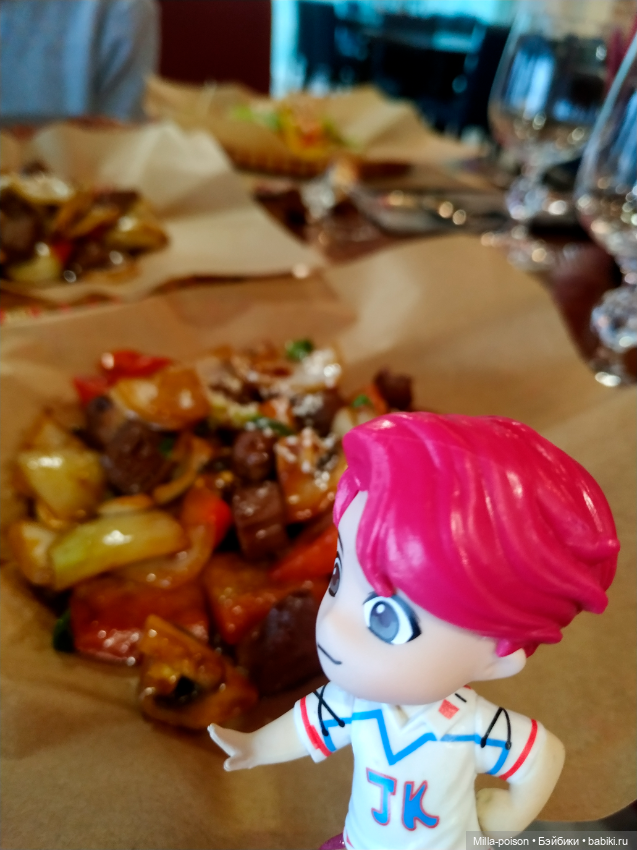 Чонгук в кафе — Коллекционные фигурки (разное): животные (фото 5)