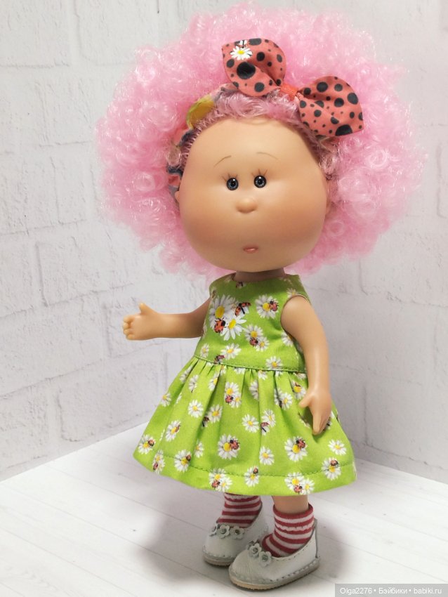 Две сестрички - невелички