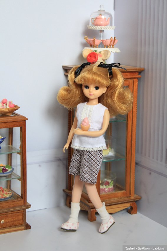 Коллекция одежды на небольших девочек "Шоколад и молоко"