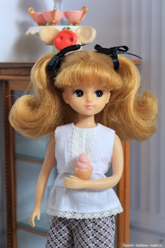 Коллекция одежды на небольших девочек "Шоколад и молоко"