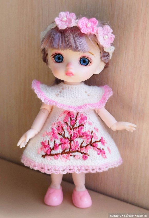 Комплект одежды для шарнирных куколок ростом 14-16 см "Ветка сакуры" (фото 2)