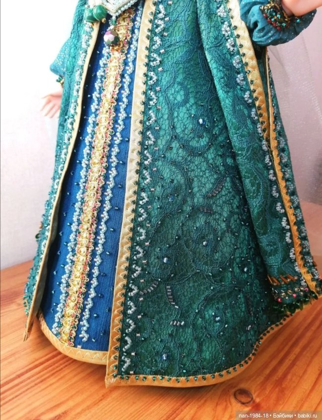 Хозяйка Медной Горы — Одежда и обувь для кукол своими руками: фото (фото 4)