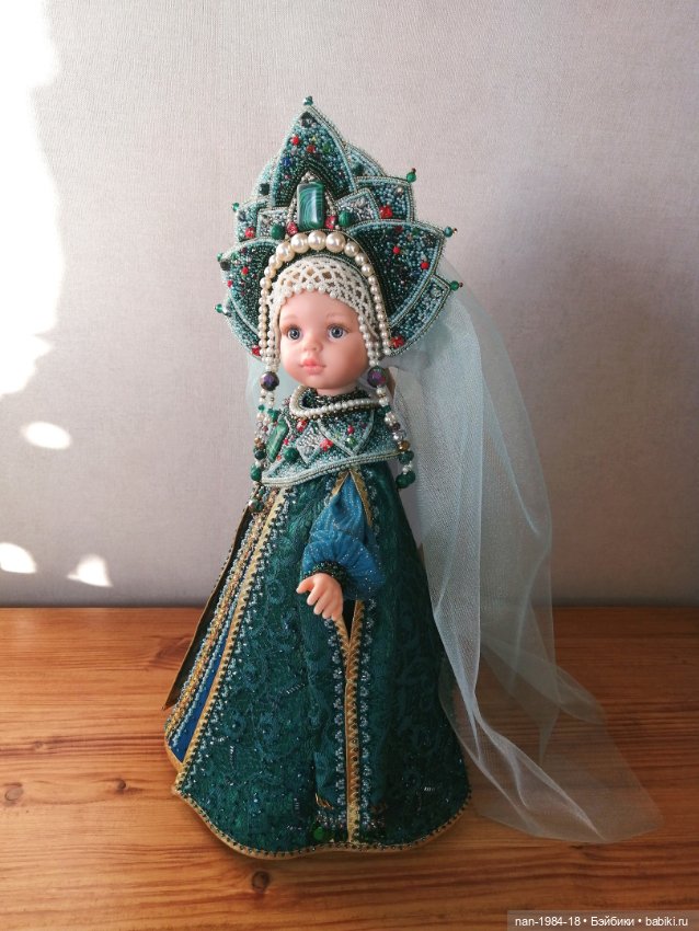 Хозяйка Медной Горы — Одежда и обувь для кукол своими руками: фото (фото 3)