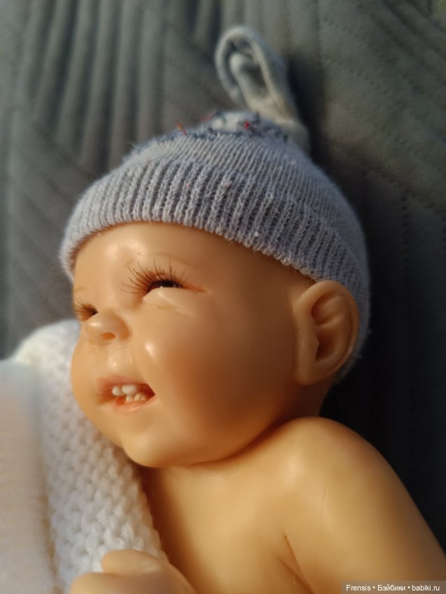 Малыш Laura Lee Wambach. Как поменять волосики (фото 5)